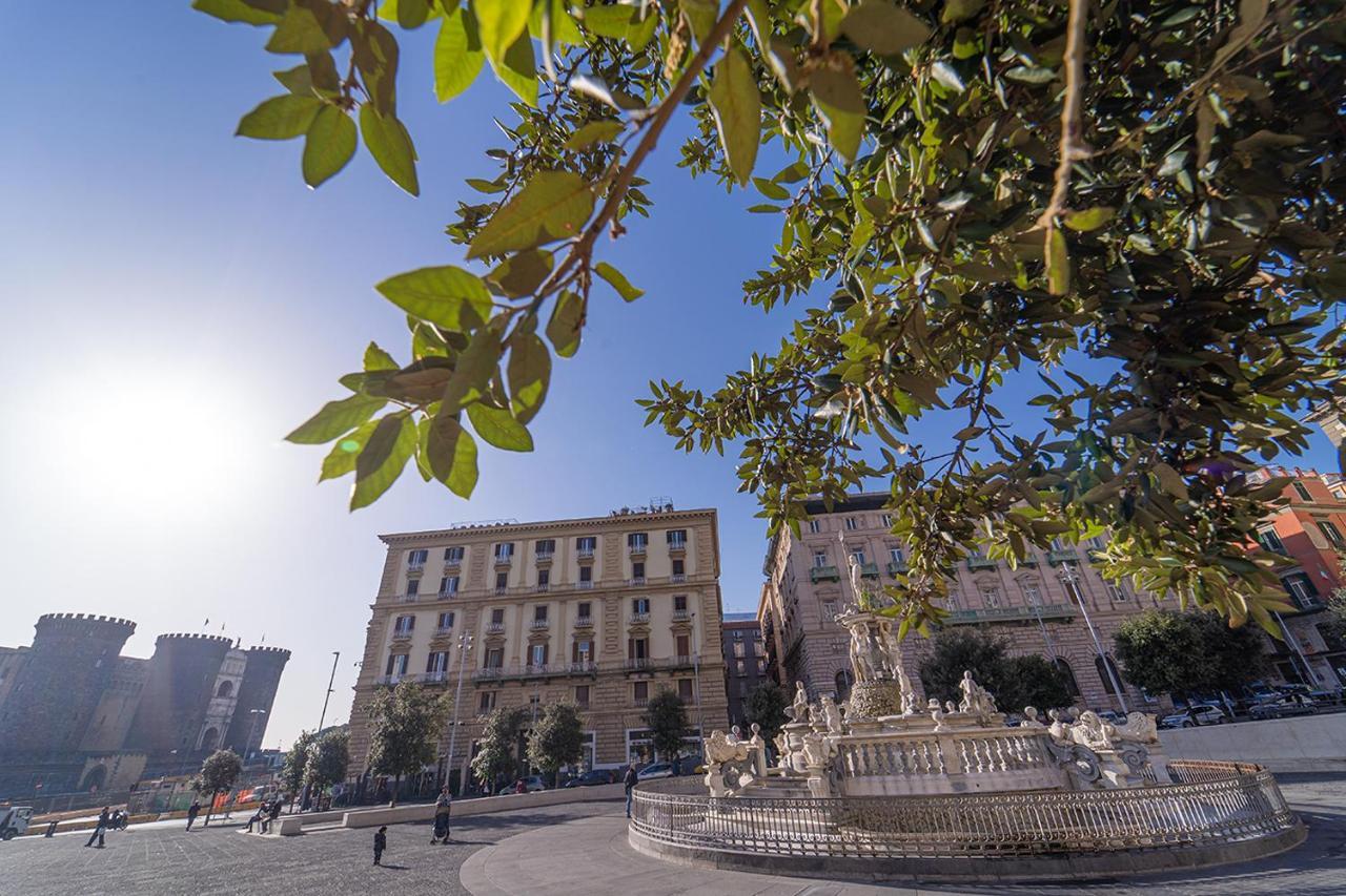 Hotel Le 4 Stagioni Napoli Centro Exterior foto